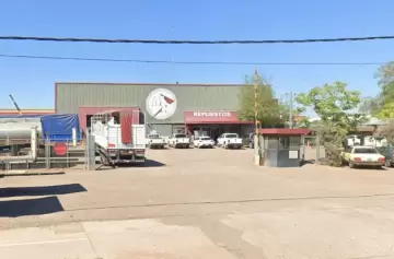 Tragedia en Maipú: un obrero falleció al caer del techo de una fábrica