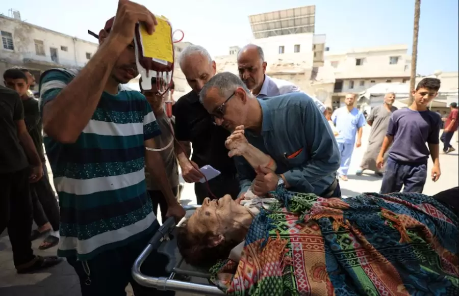 Dos ancianas fueron alcanzadas por la detonación.