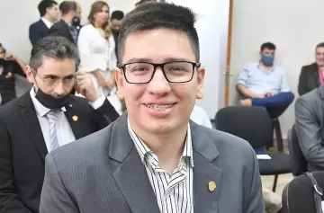 Un concejal salteño de LLA fue acusado de pedir sexo a cambio de retener sueldos