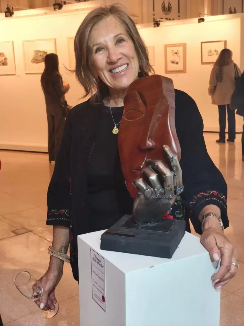 Composición en madera y metal de Mónica Sanguinetti