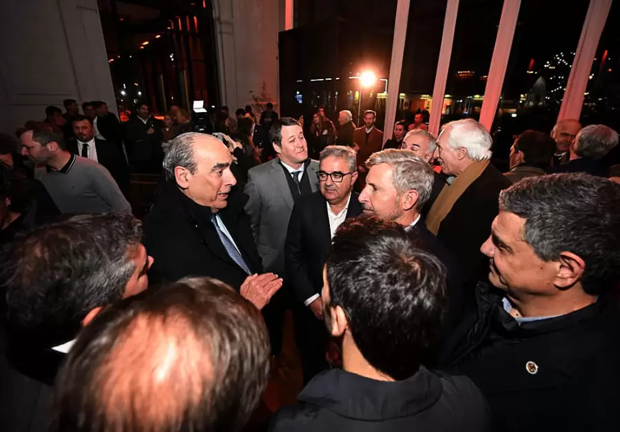 Francos y gobernadores en La Rural