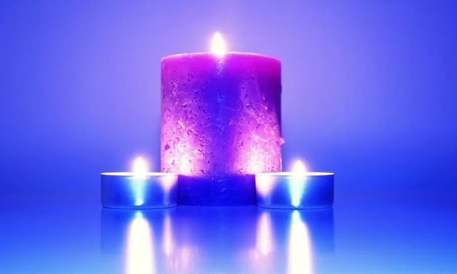 Vela azul. Ideal para la protección energética.