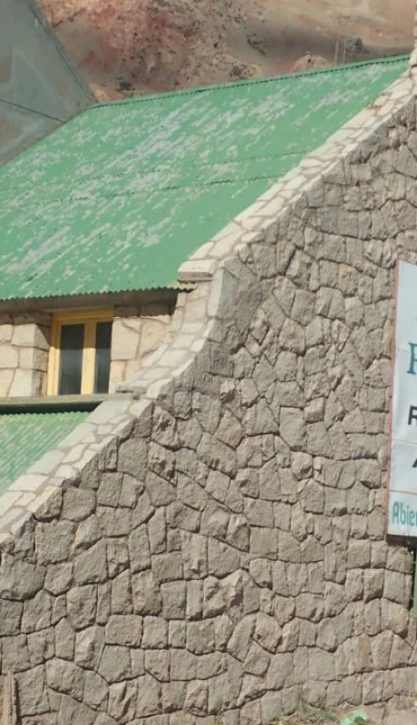 La Hostería Puente del Inca, uno de los inmuebles reasignados.