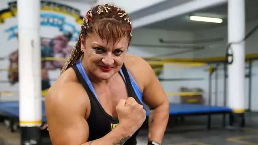 Alejandra "Locomotora" Oliveras