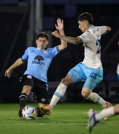 Racing ganó en Córdoba.