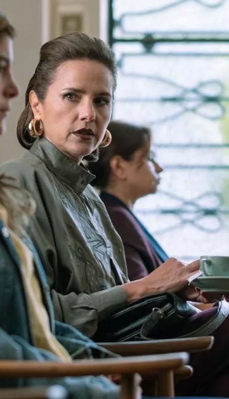 La nueva serie colombiana de Netflix impacta con una trama cruda a sus espectadores y a la crítica especializada.