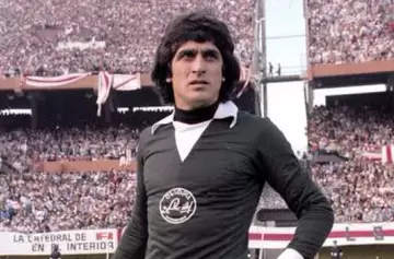 Ubaldo Matildo Fillol cumple 75 años: del potrero a la cima del mundo