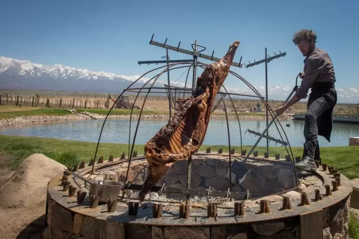 "Paisajes con sabor a Mendoza". Una invitación al placer.