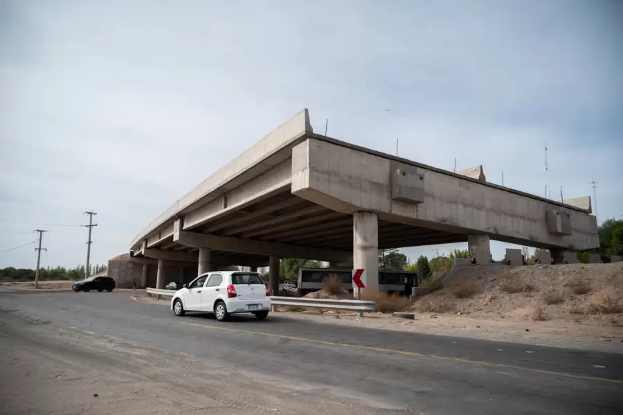 En Menoza hay que reparar y completar obras