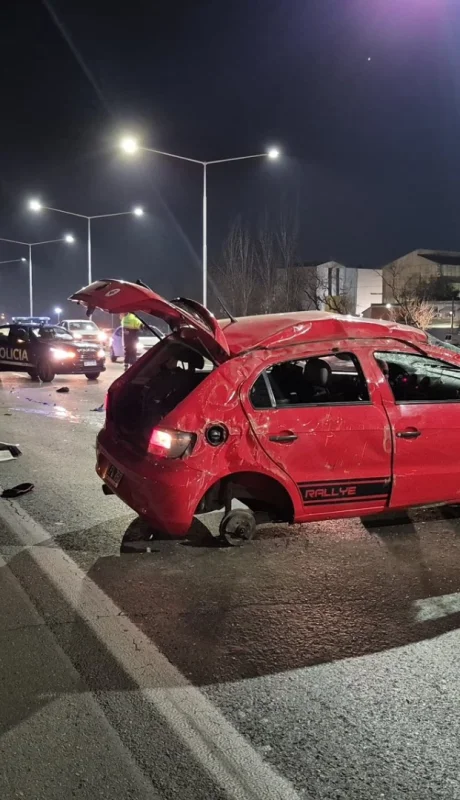 El auto quedó destrozado. Gentileza: Pablo Gamba.