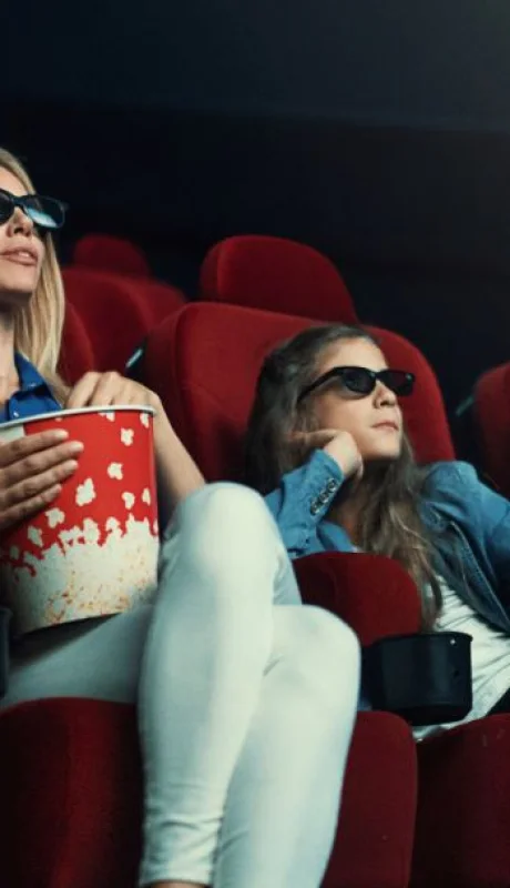 Las familias priorizan las promociones y beneficios para disfrutar sin descuidar su economía.