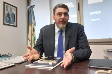 Kerchner fulminó a Sagasti: "No conoce ni lo básico de la ley"