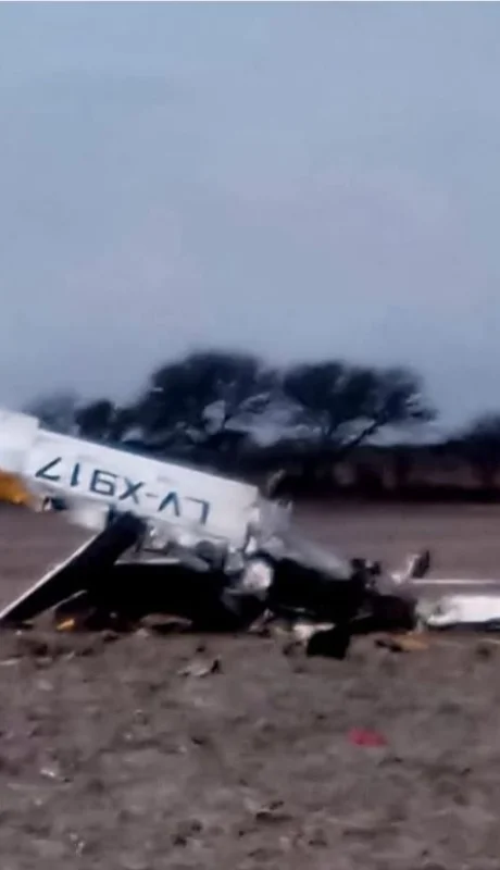 Un avión experimental cayó a tierra y su ocupante y dueño de la aeronave perdió la vida/ Fuente: Facebook Reporte Central