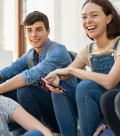 Muchos jóvenes no saben lo que quieren, ni lo que les gusta. A la vez tienen miedo de salir a buscar estas respuestas.