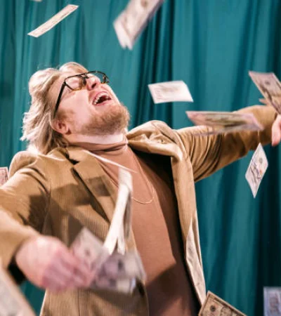 Persona gana la lotería.