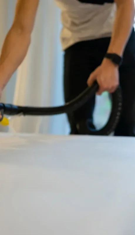 Por qué deberías aspirar el colchón una vez al mes