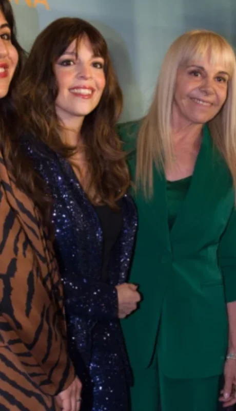 Claudia Villafañe y sus hijas, Dalma y Gianinna, guiarán un emotivo recorrido por Italia en honor a Diego Maradona.