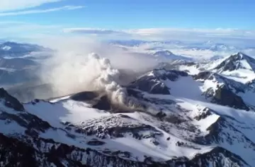 Planchón-Peteroa: alerta por aumento de actividad en el volcán argentino-chileno