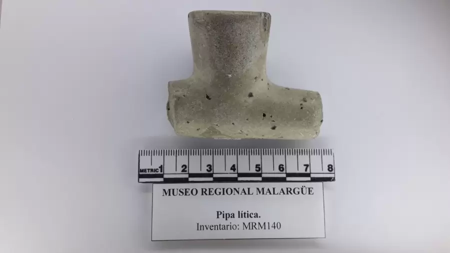 Pipa lítica. Museo regional Jorge Luna. Malargüe.