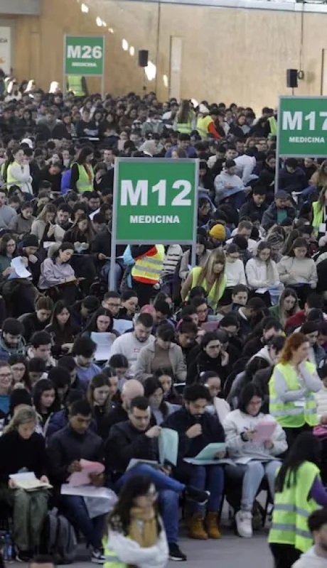 Examen a médicos residentes.