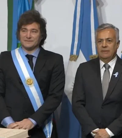 Milei y Cornejo durante la firma del Pacto de Mayo