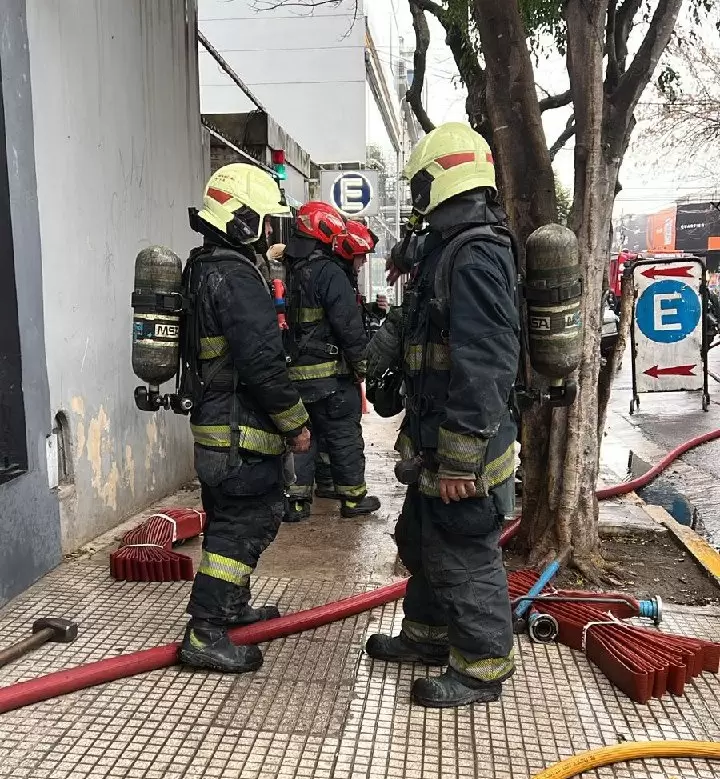 El origen habría sido un cigarrillo que estuvo en contacto con un aire acondicionado.