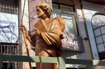 Folclore, fe y esperanza: emotiva procesión en honor al Santo Patrono Santiago