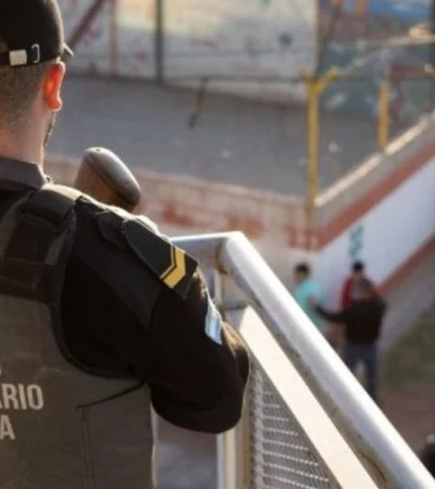 En el penal de Boulogne Sur Mer fue detenido un penitenciario/