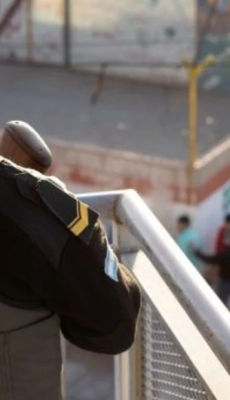 En el penal de Boulogne Sur Mer fue detenido un penitenciario/