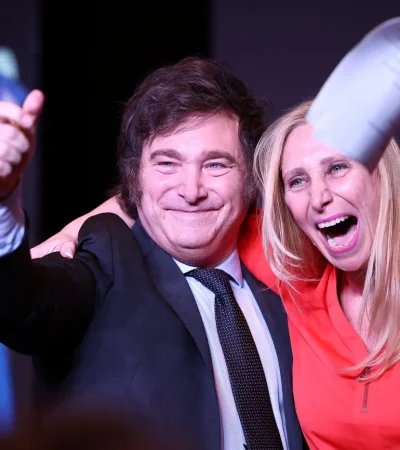 El Presidente junto a su hermana, armadora política del espacio libertario. (Foto: archivo web)