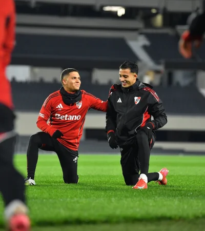 El domingo se cierra con un  gran partido: River Plate  recibe a San Lorenzo