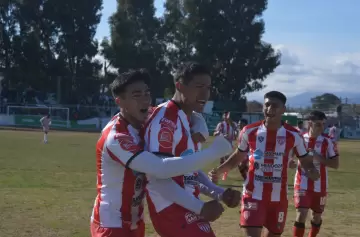 San Martín de Mendoza ganó y es líder; Huracán Las Heras resbaló en la reválida