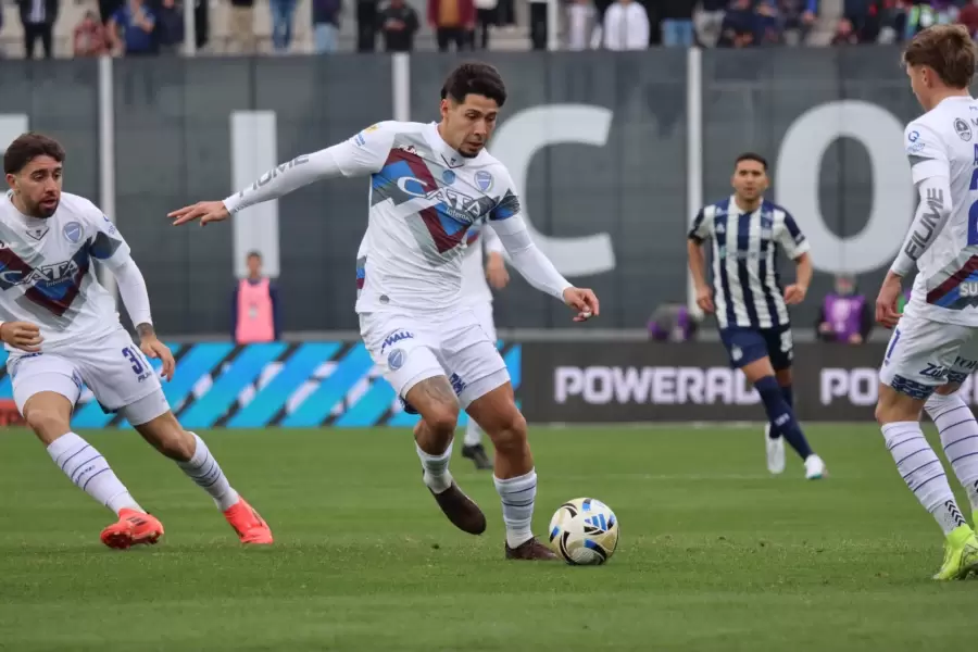 Godoy Cruz empató ante Talleres de Córdoba.