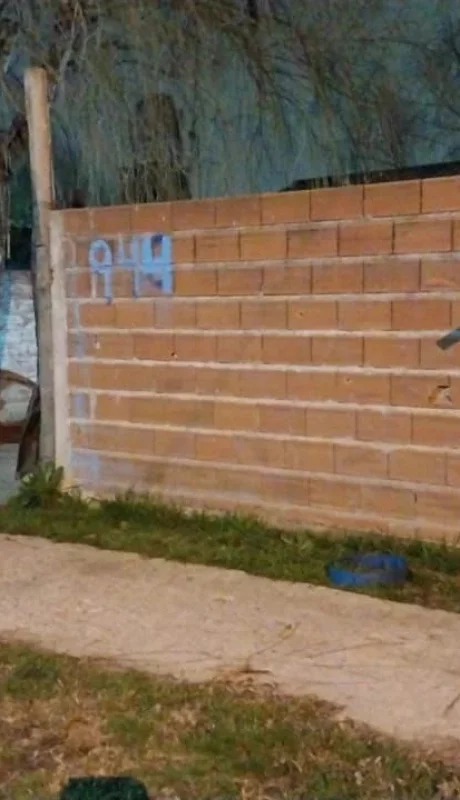 El frente de la vivienda del hecho trágico