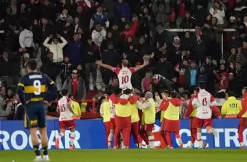 Boca perdió con Huracán y profundiza cada vez más su crisis