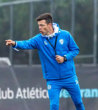 Esteban Solari está en la cuerda floja.