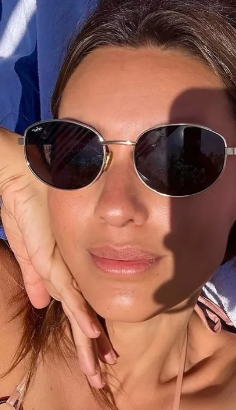 Pampita mostró su figura en Ibiza.