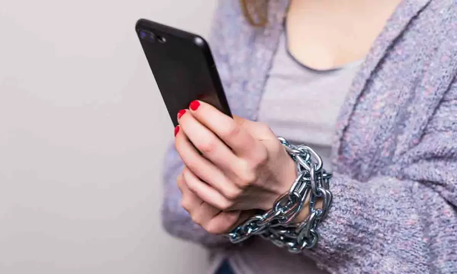 La adicción al celular es cosa seria. Pero existen técnicas de desintoxicación para liberarse de las ataduras digitales.