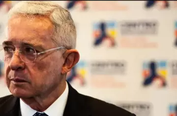 El expresidente Álvaro Uribe es hallado culpable por soborno