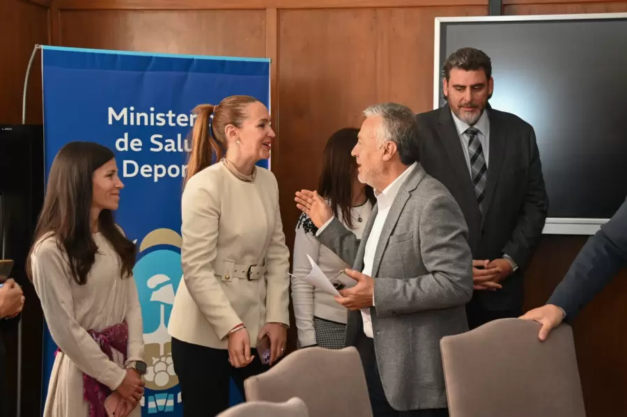 Avanza la construcción del hospital público.