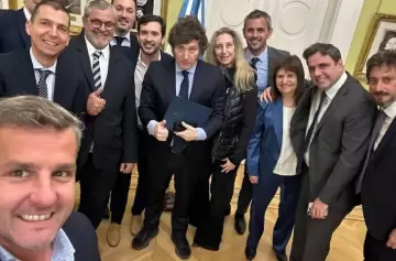 Los radicales "con peluca" prometieron que apoyarán un veto presidencial