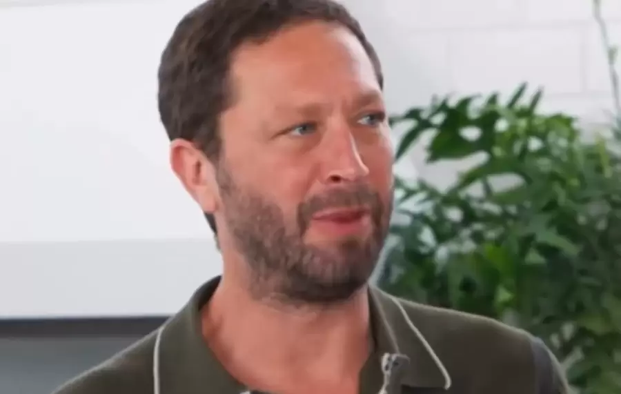 Ebon Moss-Bachrach es The Thing en Los 4 Fantásticos.