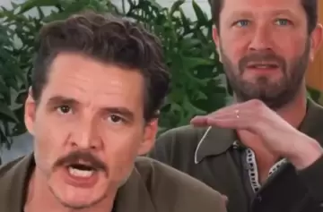 Pedro Pascal defiende con humor el origen del alfajor: ¿chileno o argentino?