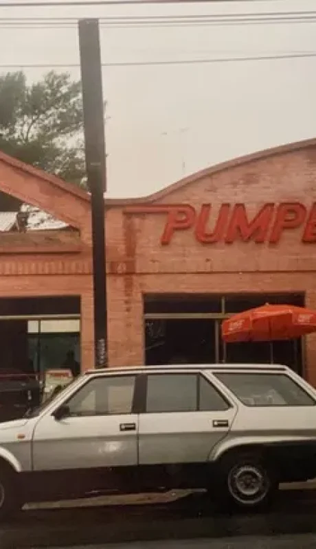 Fachada de Pumper Nic en los 90.