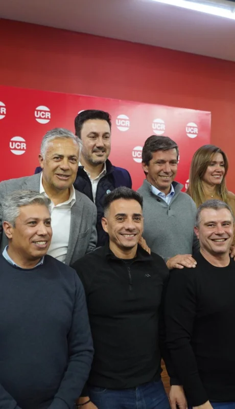 La UCR presentó sus candidatos