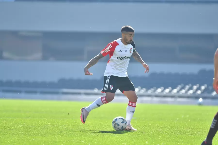 Lanzini podría recalar en Estudiantes de La Plata.