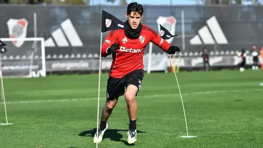 Martínez Quarta es baja.