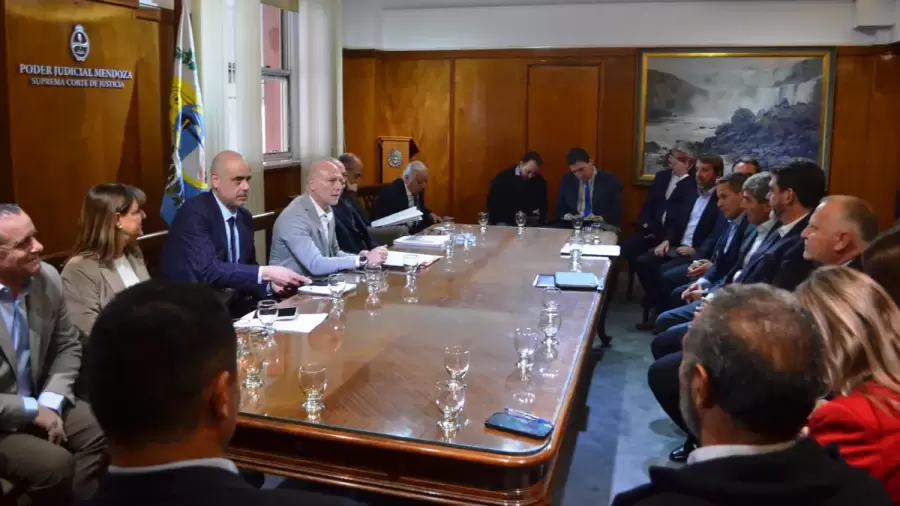 Sarmiento tiene 10 días hábiles para presentar su defensa. Una vez definida esta fase, se evaluará si se sigue adelante o no con el proceso.