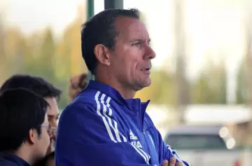 Padres piden que echen a Walter Conna de Rivadavia Hockey