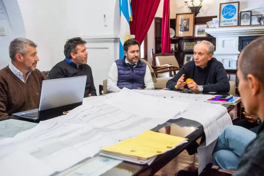 Importante reunión en la Municipalidad de San Martín.